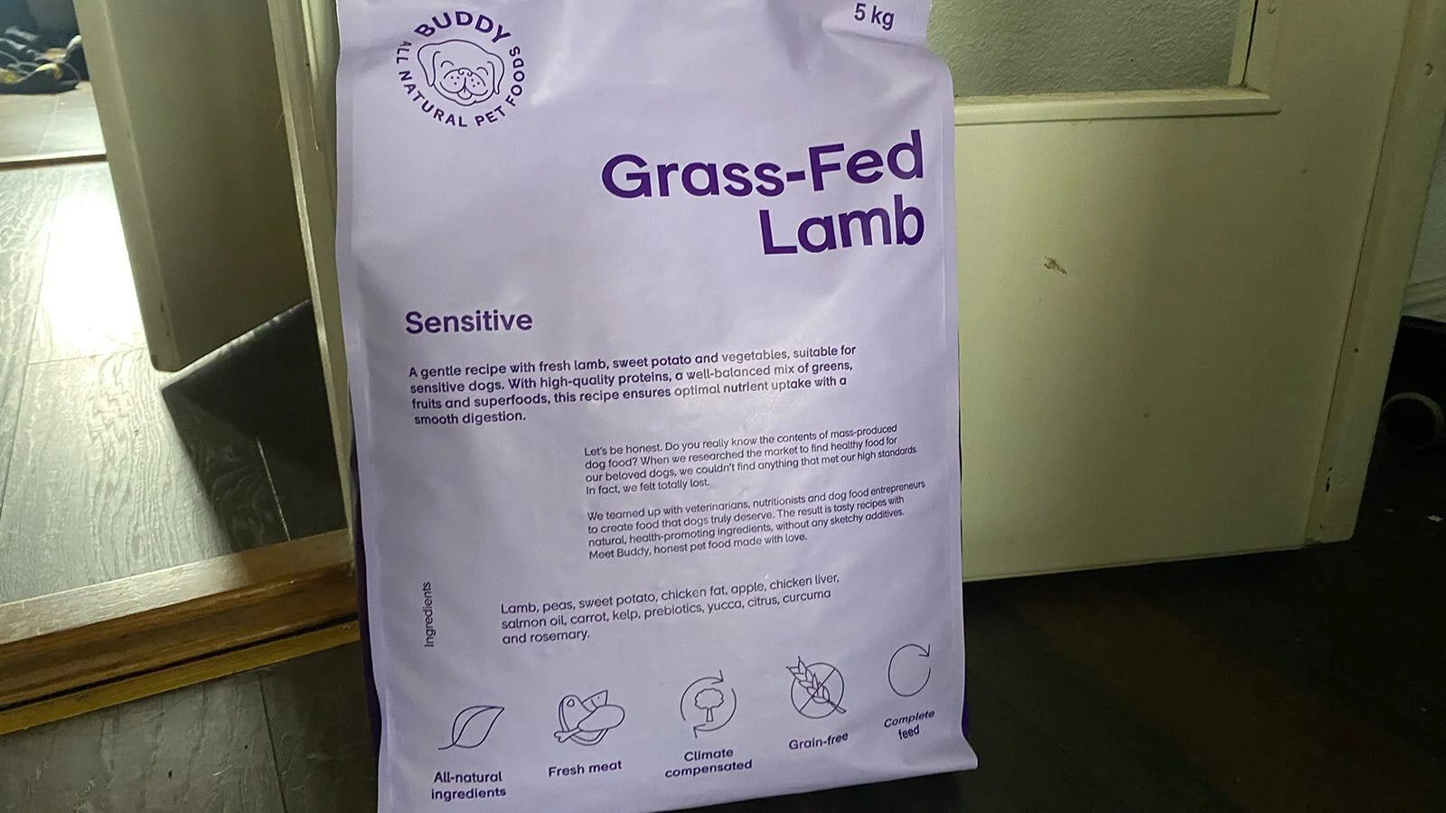 Recension av Buddy Pet Foods – Grass Fed Lamb hundmat 1